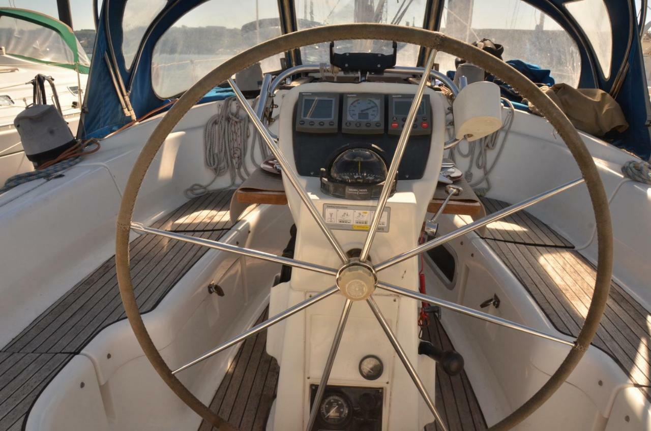 Veleiro Oceanico De 12 M Bateau-hôtel *